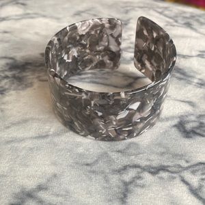 Cuff acrylic bracelet